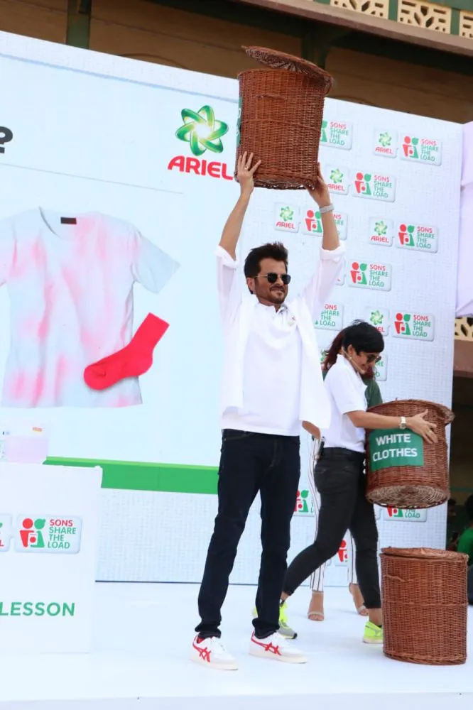 एरियल के सबसे बड़े लॉन्ड्री लेसन में शामिल हुए अनिल कपूर