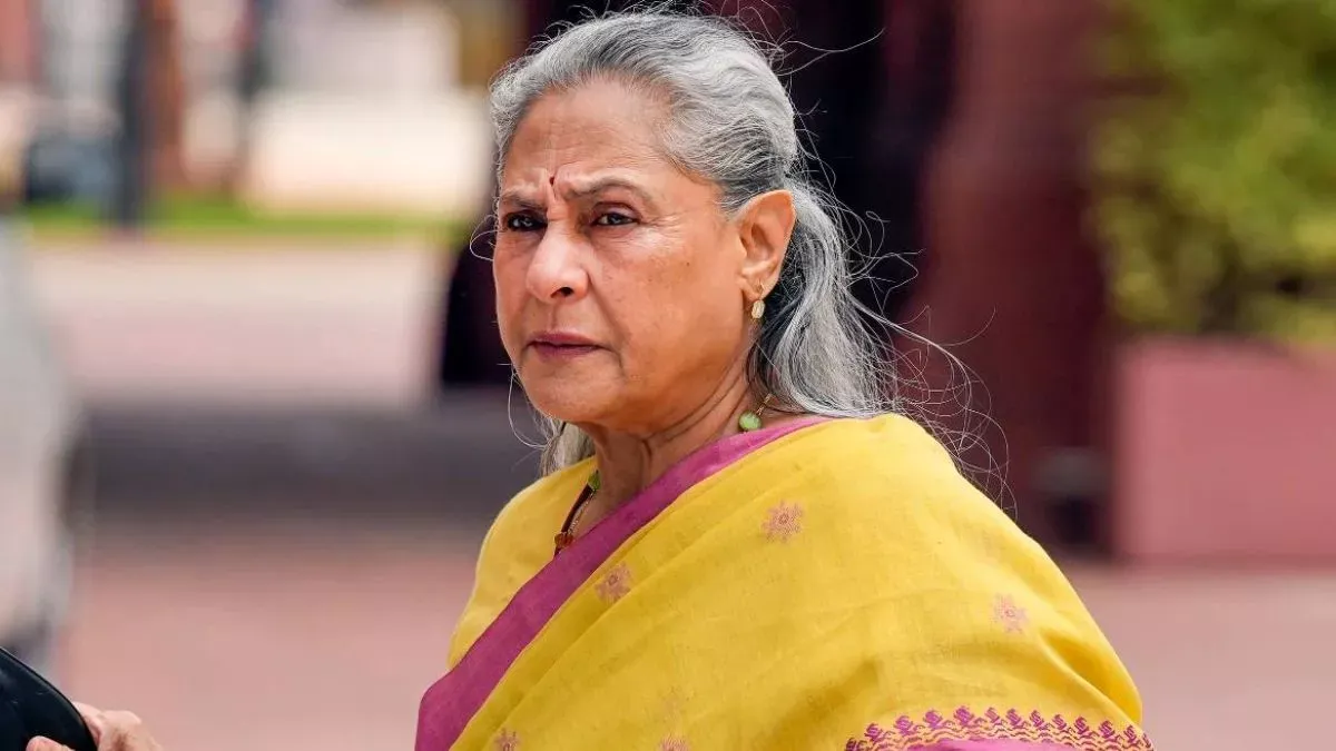 Jaya Bachchan: युवाओं में क्यों बढ़ रहे हैं एंग्जाइटी अटैक के मामले, जया  बच्चन ने नातिन के शो पर बताया बड़ा कारण - jaya bachchan spoke about reason  of anxiety attacks internet