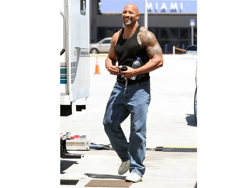 Dwayne Johnson (The Rock) : आपके फेवरेट रेस्लर और एक्टर ने अपनी प्रोडक्शन कंपनी का नाम 