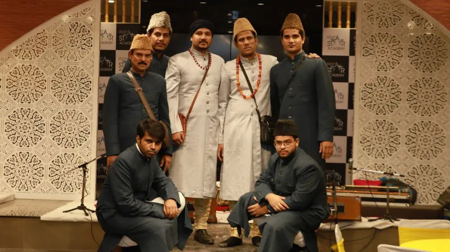 अरविंद मुंजाल और आशमीन मुंजाल की मेजबानी में लखनवी अंदाज़ -ए-महफ़िल