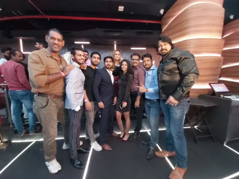 आरजे अभिलाष और तापसी पन्नू ने बिग एफएम ऑफिस में कैंसर पीड़ित बच्चों के चेहरे पर मुस्कान बिखेरी
