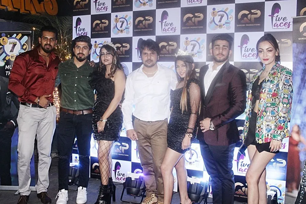 वसीम कुरैशी के रिएलिटी शो "मिस्टर एंड मिस सेवन स्टे‌ट्स" की सफलता के जश्न में सोनू सूद हुए शामिल