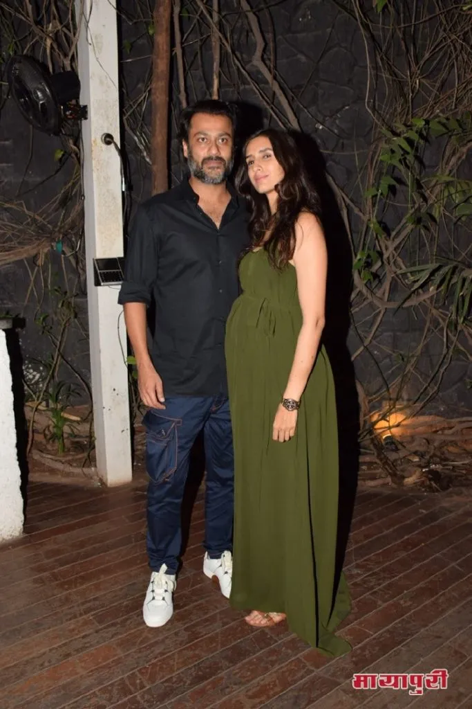 Abhishek Kapoor, Pragya Kapoor