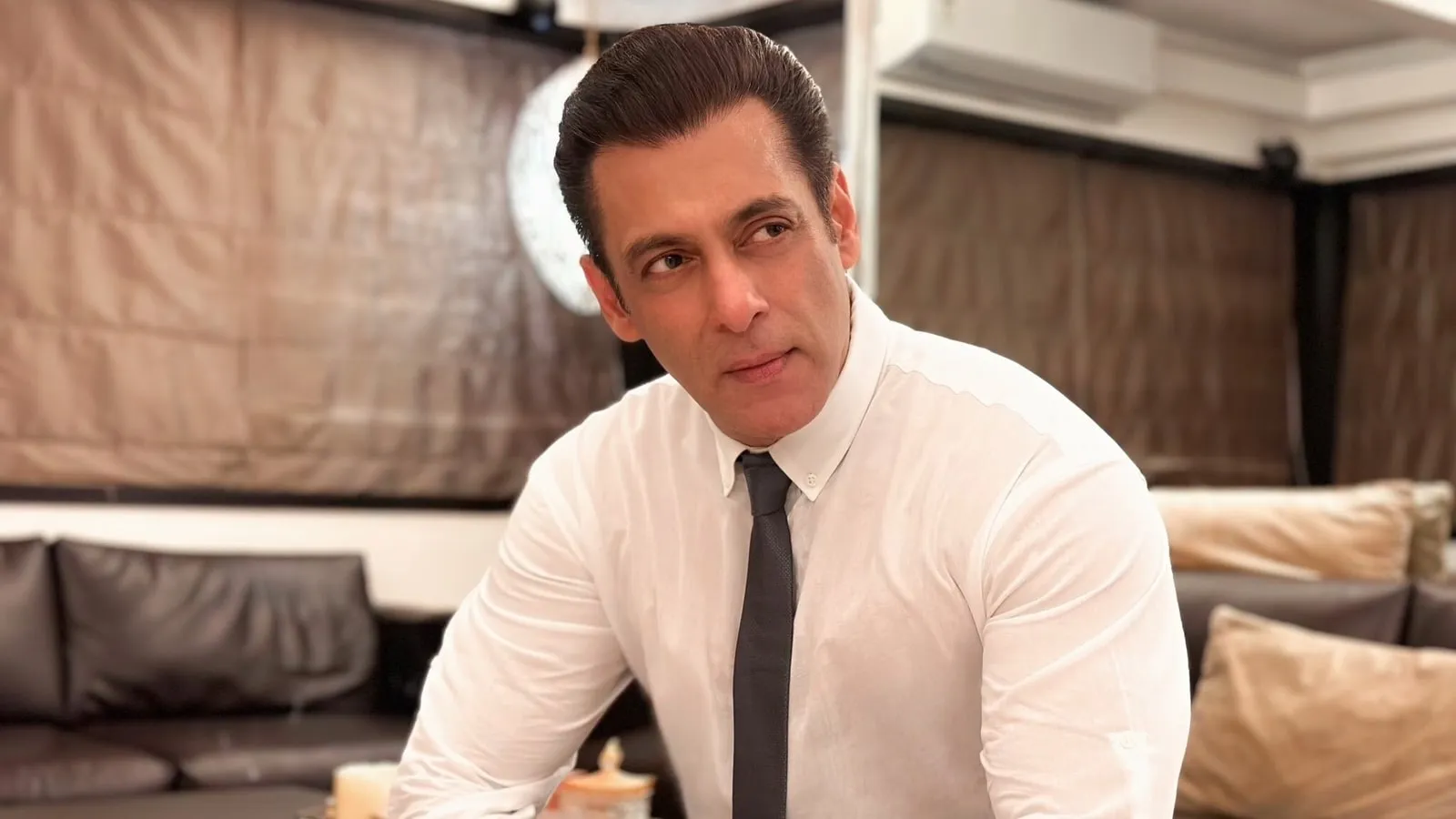 Salman Khan says 'chill mat karo, kaam karo' as he shares a pic in dapper  look | Bollywood - Hindustan Times