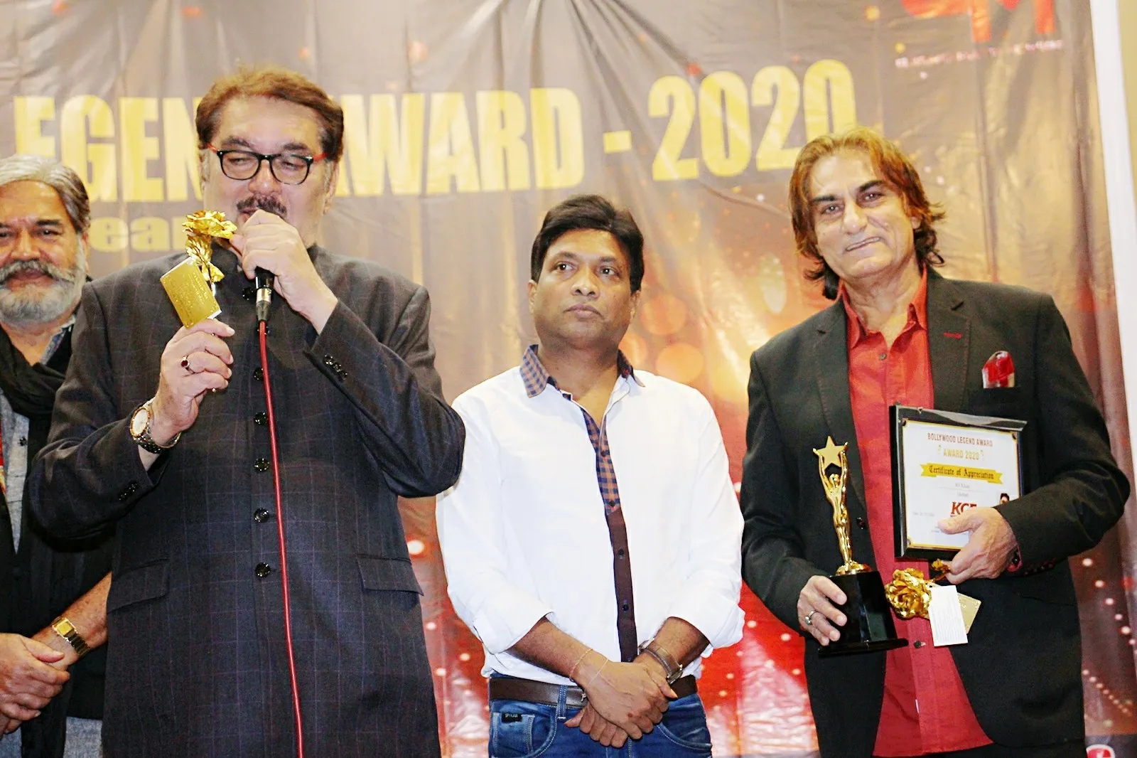 बॉलीवुड लीजेंड अवार्ड 2020 का आयोजन धूमधाम से सम्पन्न हुआ