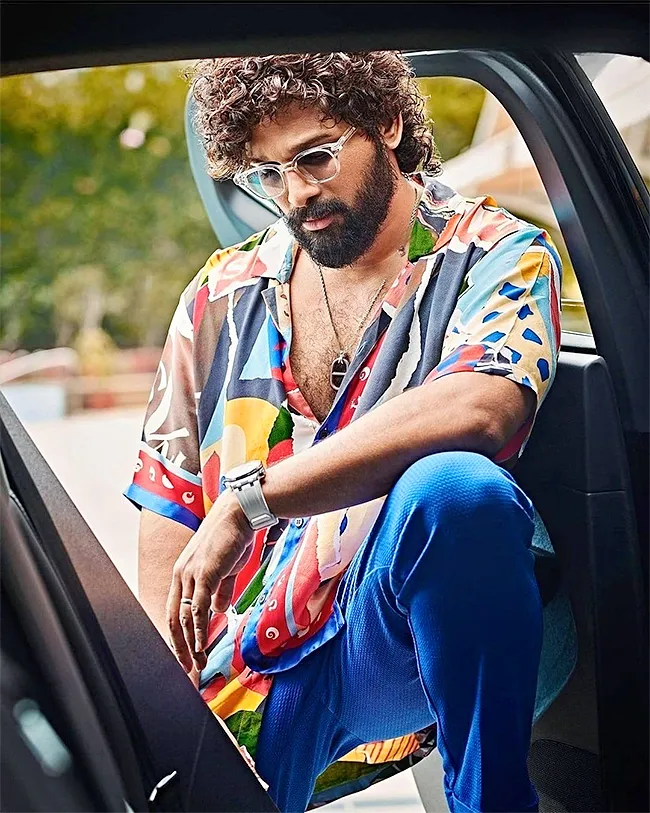  Allu Arjun Latest Stylish Looks 