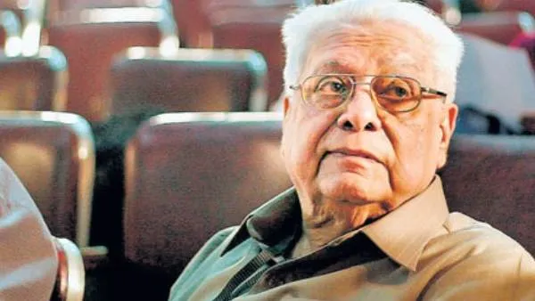 फिल्मकार बासु चटर्जी का 90 साल की उम्र में निधन, 'रजनीगंधा' और 'बातों बातों  में' जैसी बड़ी फिल्मों का किया निर्देशन | filmmaker basu chatterjee died at  the age of ...