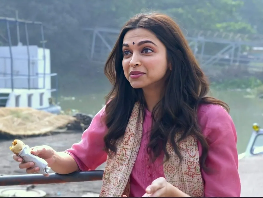Super Sexy Deepika Padukone Completed 15 years in Bollywood watch her from  Shanti Mastani | 15 Year of Deepika Padukone: 'शांति' तो कभी 'मस्तानी' बन  किया दिलों पर राज, दीपिका ने इंडस्ट्री