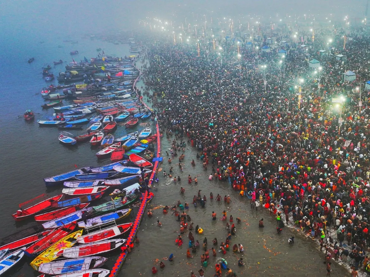 Mahakumbh 2025 Photos: 10 unique pictures of Kumbh Mela bath, enthusiasm of devotees, devotees from America-Mexico...