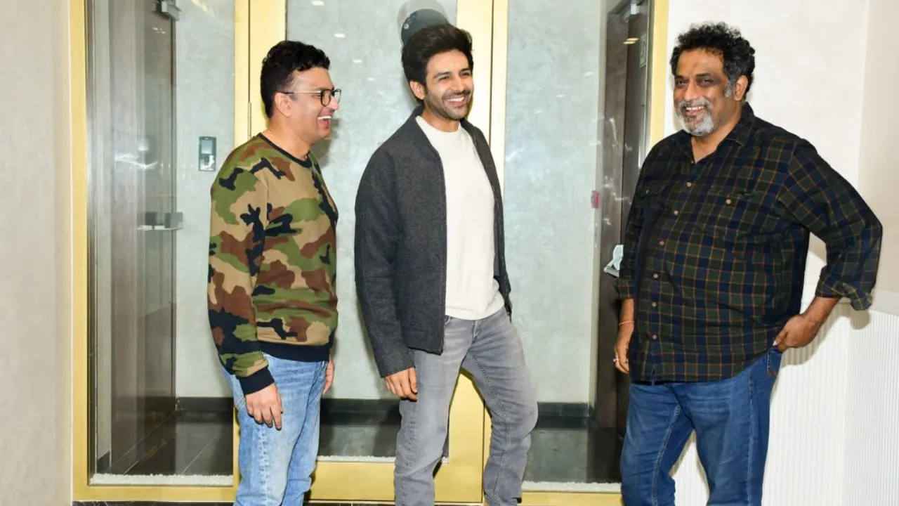 कार्तिक आर्यन, भूषण कुमार और अनुराग बसु ने फिल्म 'आशिकी 3' के स्क्रिप्ट पर  की लंबी चर्चा, जल्द होगा एक्ट्रेस पर भी फैसला