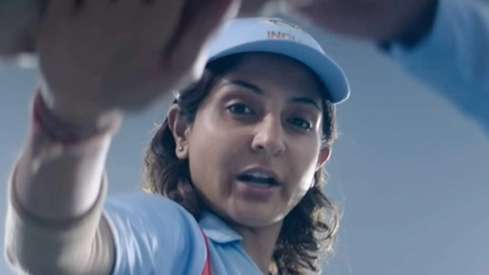 Chakda Xpress First Look: 'चकदा एक्सप्रेस' से अनुष्का शर्मा का कमबैक,  फर्स्ट लुक में दिखाया झूलन गोस्वामी का अवतार - chakda xpress first look  anushka sharma comeback after 3 years ...