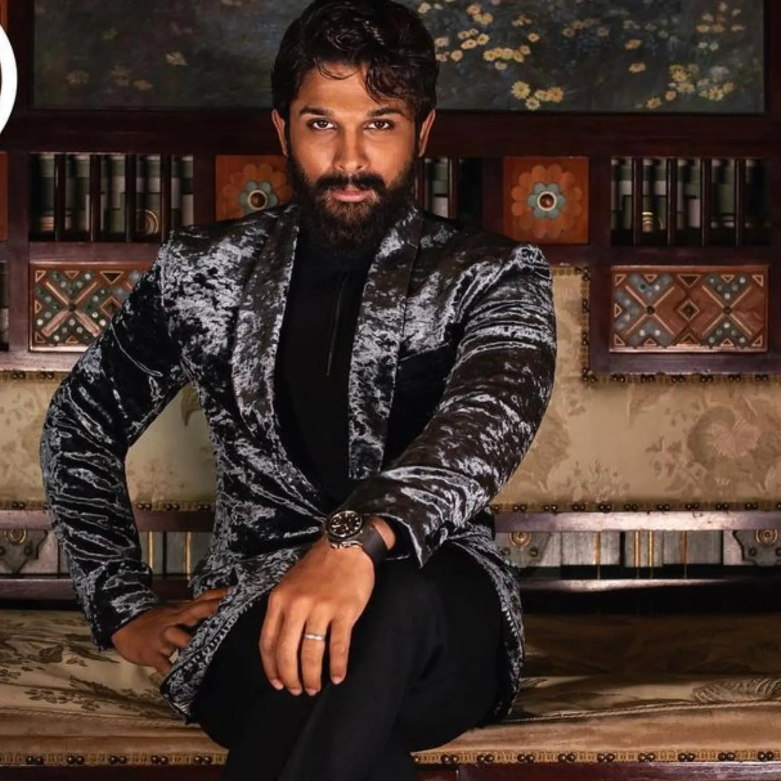 Pushpa Star Allu Arjun's Swag Is Unmissable As He Suits Up For Cover Of Leading Magazine; See Pic - News18