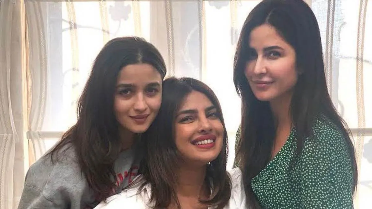 Jee le Zara: कटरीना कैफ के फैंस के लिए खुशखबरी, फिल्म 'जी ले जरा' से नहीं  कटा कैट का पत्ता! - Good news for Katrina Kaif fans Katrina Kaif was not cut