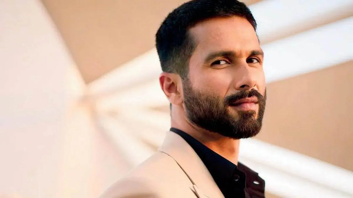 Shahid Kapoor फिल्मों को लेकर काफी सेलेक्टिव, बोले- पैसों के लिए नहीं करता  काम - Shahid Kapoor is very selective about films said does not work for  money