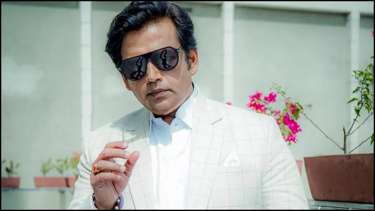 Ravi Kishan की दूसरी पत्नी होने का दावा करने वाली महिला पहुंचीं बॉम्बे हाई  कोर्ट, FIR रद करवाने के लिए याचिका - Women Claiming to Be Ravi Kishan  Second Wife Moves to