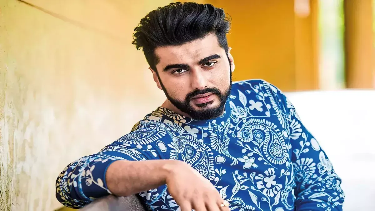Arjun Kapoor Net Worth: Arjun Kapoor has a luxurious house and luxury cars, you will be shocked to know his monthly earnings - Arjun Kapoor Net Worth Luxury houses luxury vehicles Arjun Kapoor s