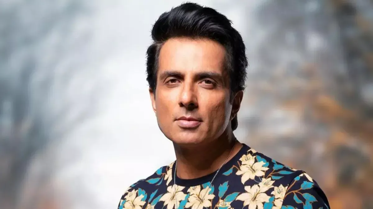Sonu Sood Birthday: कुछ ही रूपये लेकर मुंबई आए थे सोनू सूद, इन फिल्मों से  कमाया नाम, पैनडेमिक में बने मसीहा - Happy Birthday Sonu Sood Struggle  Movies and role during Coronavirus