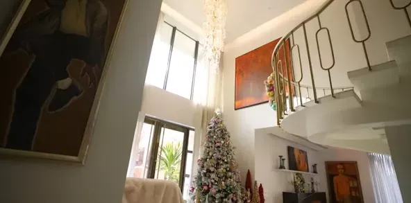 Khushi Kapoor, Janhvi Kapoor, Boney Kapoor house