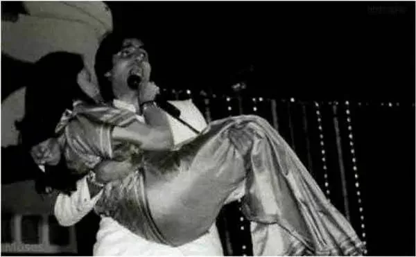 jaya bachchan amitabh bachchan