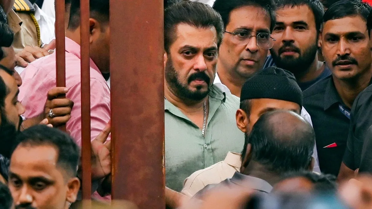 बाबा सिद्दीकी मर्डर के बाद सलमान खान की फैमिली का पहला रिएक्शन, अरबाज बोले-  मुश्किल दौर में.. - Khan family's first reaction after Baba Siddiqui's  murder, Arbaaz: We're going ...