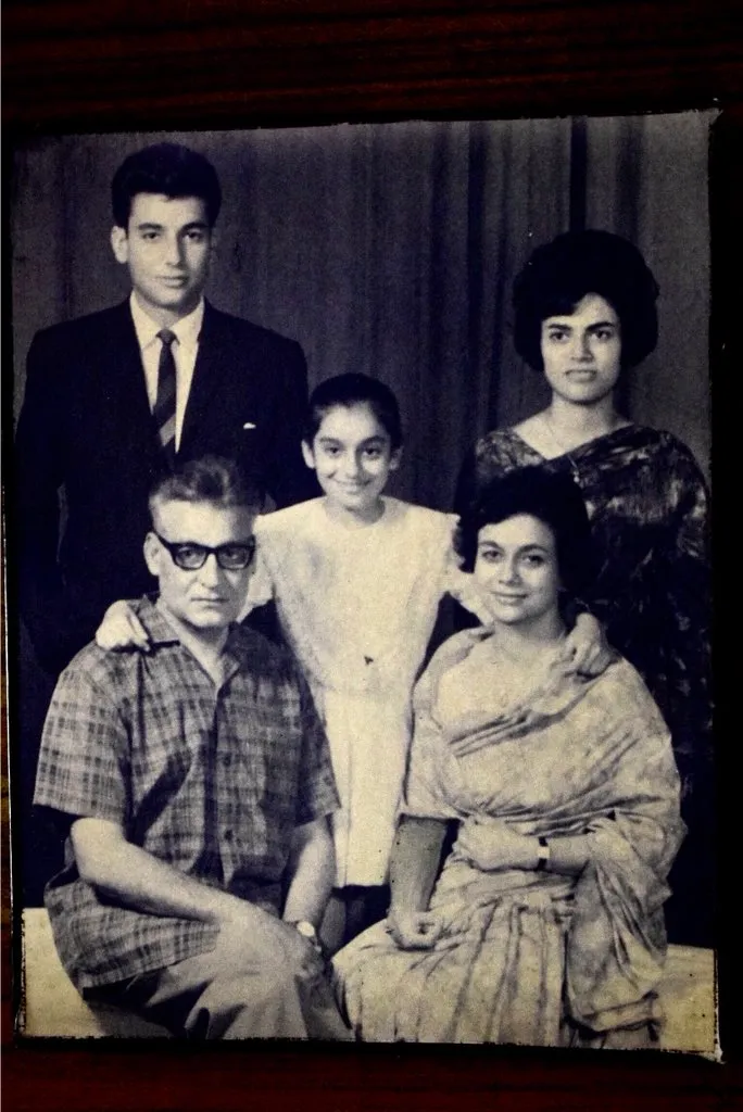 Shekhar Kapur on X: "Last pic of our whole family together. I was 18. Left  for London that night. Since then we have all lead our own lives away from  home. Only
