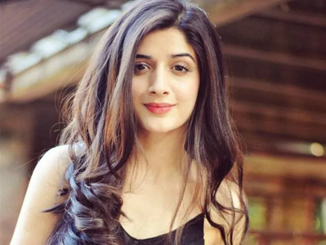 Mawra Hocane 