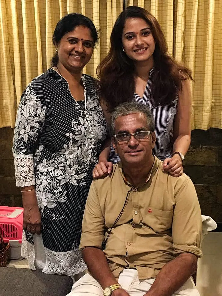 disha salian father