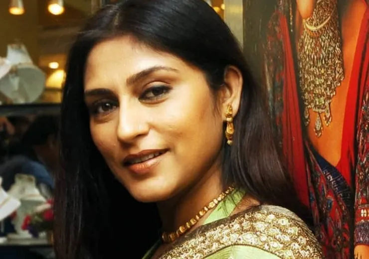 roopa ganguly mahabharat draupadi attempted suicide 3 times had failed  marriage with dhruba mukherjee | पाई-पाई को मोहताज हो गई थीं 'महाभारत' की  'द्रोपदी', पति की वजह से तीन बार की सुसाइड