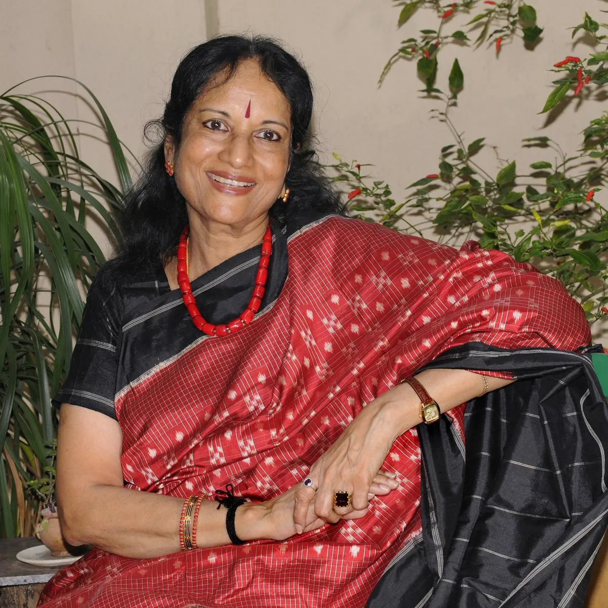 Versatile and inspiring: Musicians remember Vani Jairam, her artistry and  craft - The Hindu