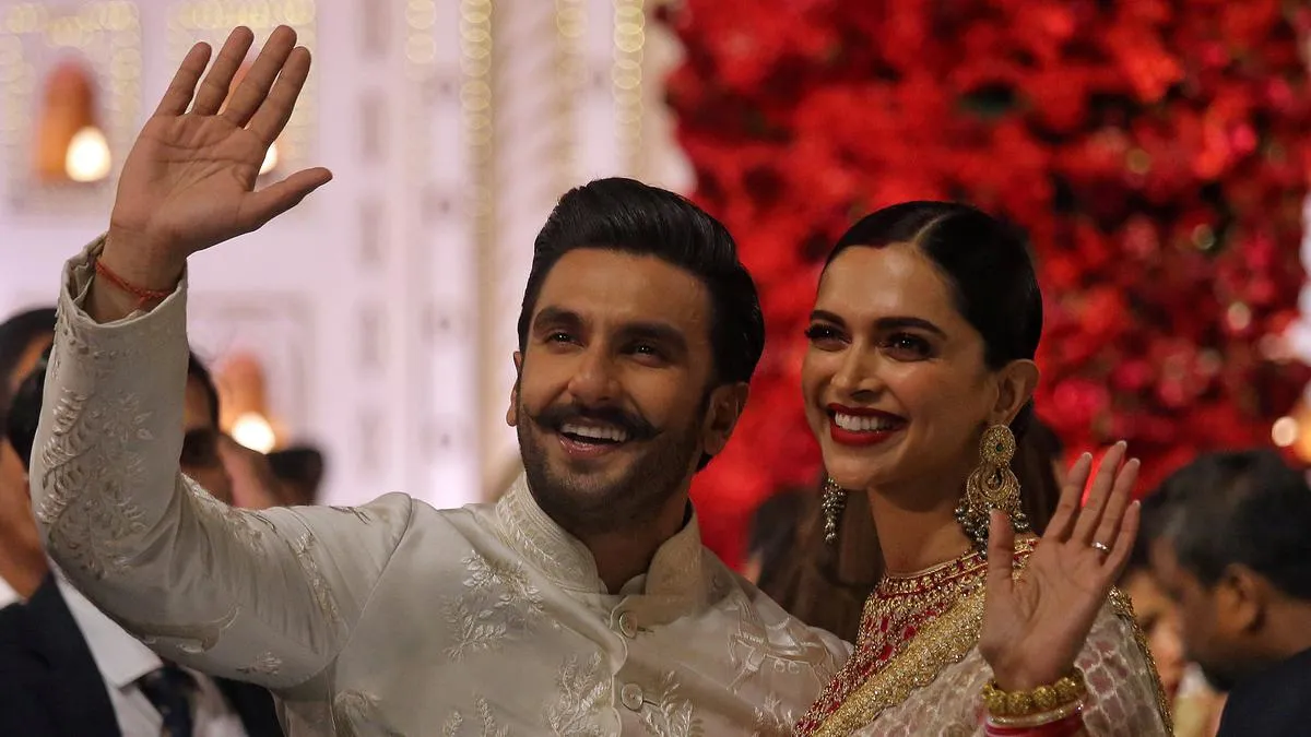 Deepika Padukone, Ranveer Singh name their daughter Dua, share first  glimpse - The Hindu