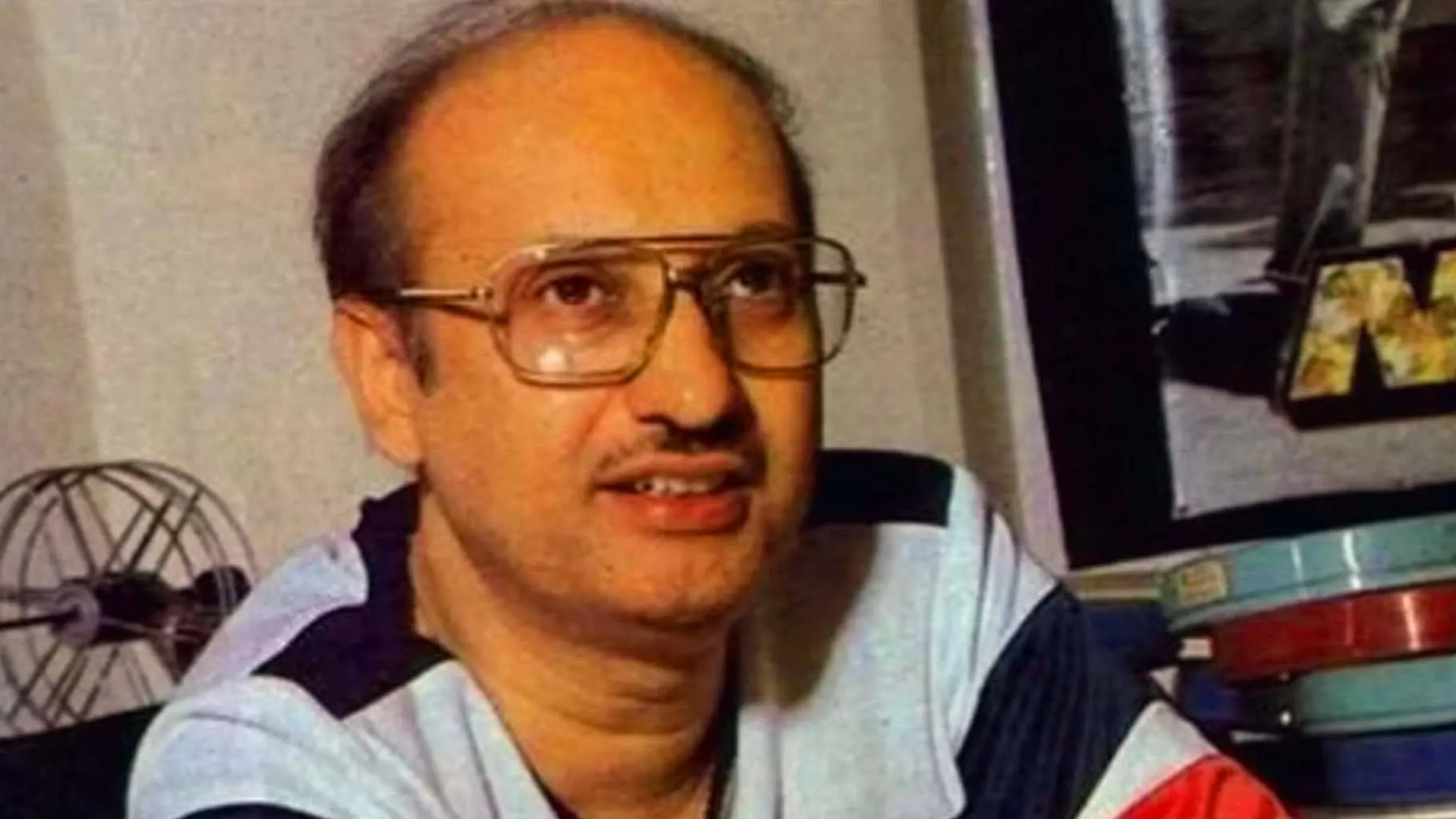 Manmohan Desai Death Anniversary: बिगबी को सुपरस्टार बनाने वाले फिल्म मेकर  की रोचक दास्तान - Manmohan Desai Death Anniversary: बिगबी को सुपरस्टार  बनाने वाले फिल्म मेकर ...