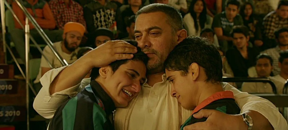 दंगल फ‍िल्म ने ₹ 2000 करोड़ कमाए, मेरे पर‍िवार को मिले केवल...', बबीता  फोगाट का खुलासा - Aamir khan dangal film earned rs 2000 crores phogat  sister family got only 1 babita