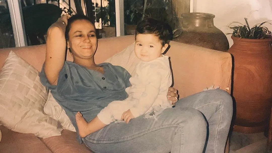 Soni Razdan Birthday: Alia Bhatt Wishes Mother Soni Razdan With Throwback  Photo.