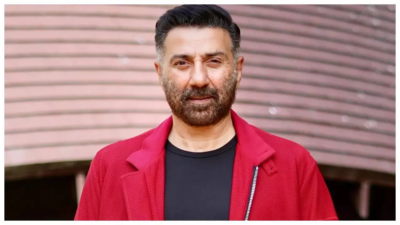 Sunny Deol reacts to bank's auction notice on his bungalow to recover Rs 56  crore loan: It hurts that they printed a notice | Hindi Movie News - Times  of India