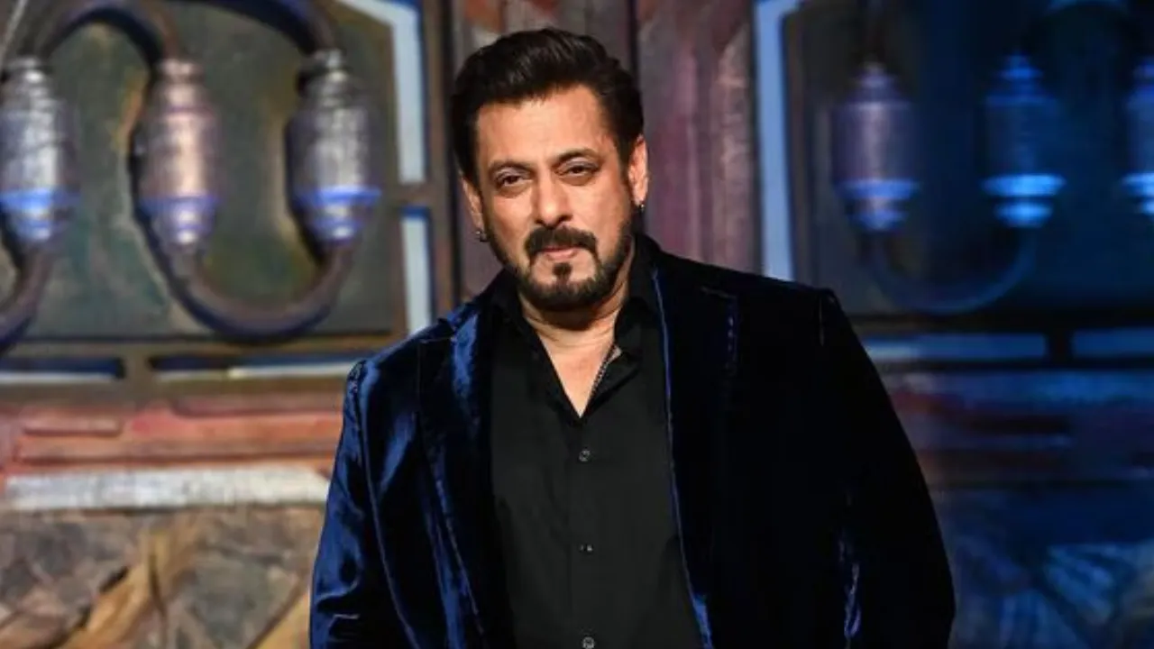 Demanded Rs 5 Cr, Later Apologised: Salman Khan Threatened Via WhatsApp,  Sender Claims It Was A Mistake | Times Now