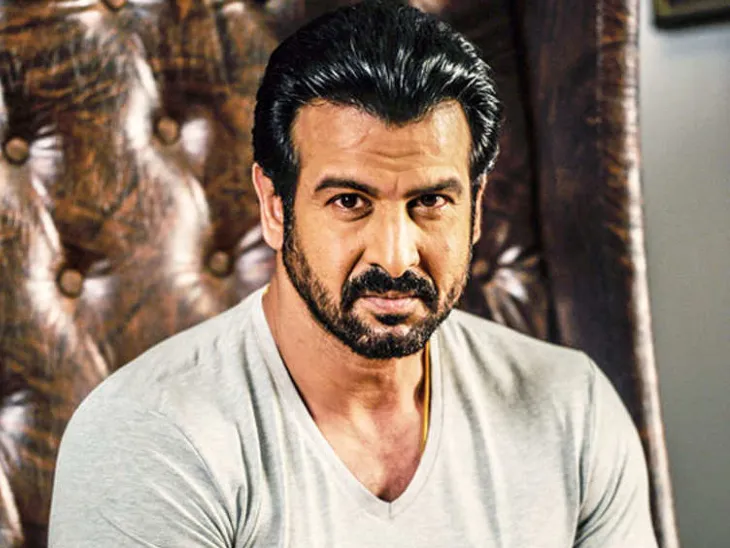 Ronit Roy 