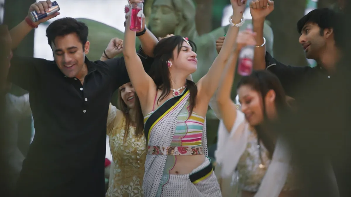 Yaariyan 2 Review; Divya Khosla Kumar Meezaan Jafri | Yash Dasgupta | मूवी  रिव्यू यारियां-2: रिश्तों की नई परिभाषा गढ़ती फिल्म में मिठास का ओवरडोज,  एक्टिंग में दिव्या ...