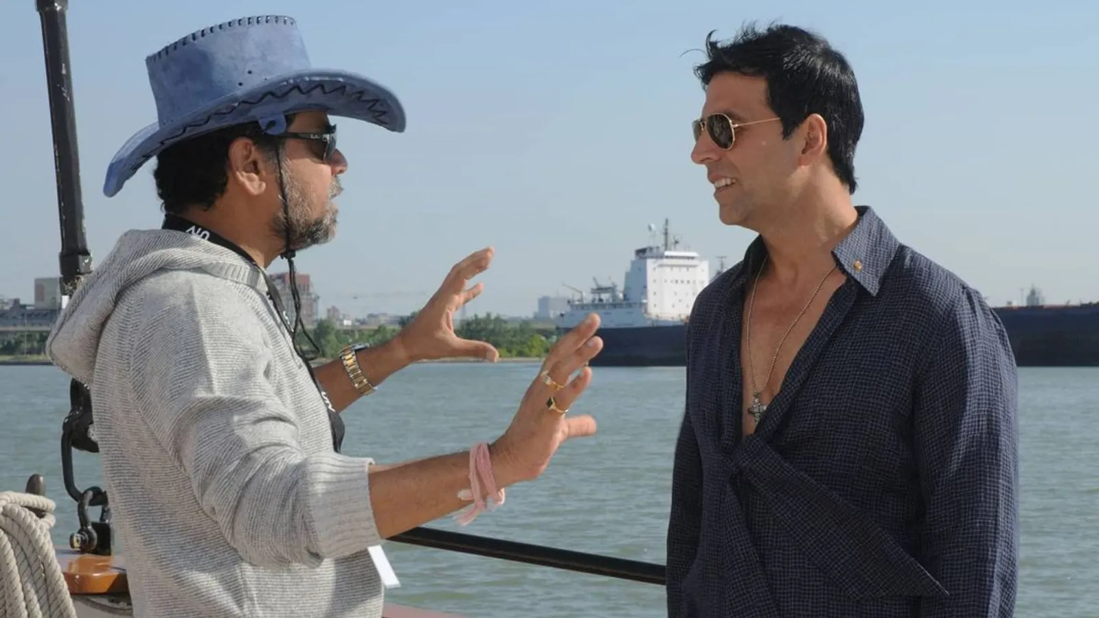 Anees Bazmee pointed out the difference between working with Salman Khan  and Akshay Kumar | दो सुपरस्टार्स के साथ काम कर चुके अनीस बज्मी बोले: 'अक्षय  कुमार वक्त के पाबंद हैं, सलमान