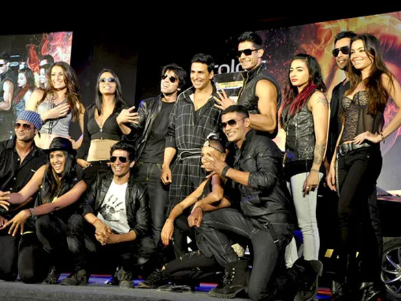 Akshay performs a mindboggling stunt for 'Khatron Ke Khiladi Season 4' |  Photo Of Kashmera Shah From The Akshay performs a mindboggling stunt for 'Khatron  Ke Khiladi Season 4' Images - Bollywood Hungama