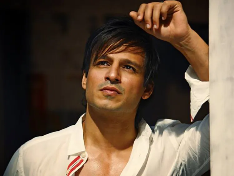 Vivek Anand Oberoi got special tips to play the guitar from this co-star;  tap to find out who!