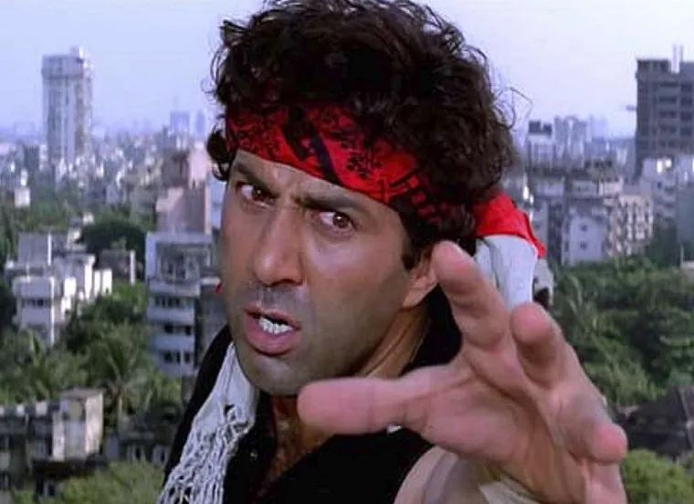 Famous dialogues of Actor Sunny Deol's Superhit Films