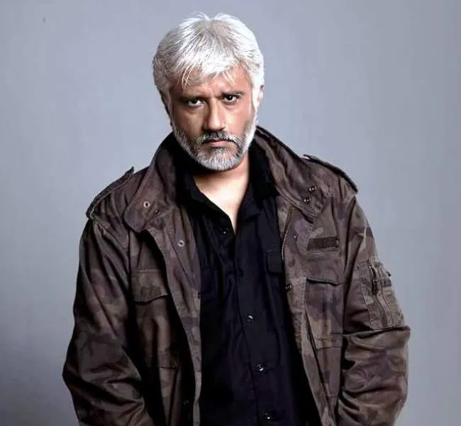 Vikram Bhatt Age, Girlfriend, Wife, Family, Biography & More » StarsUnfolded