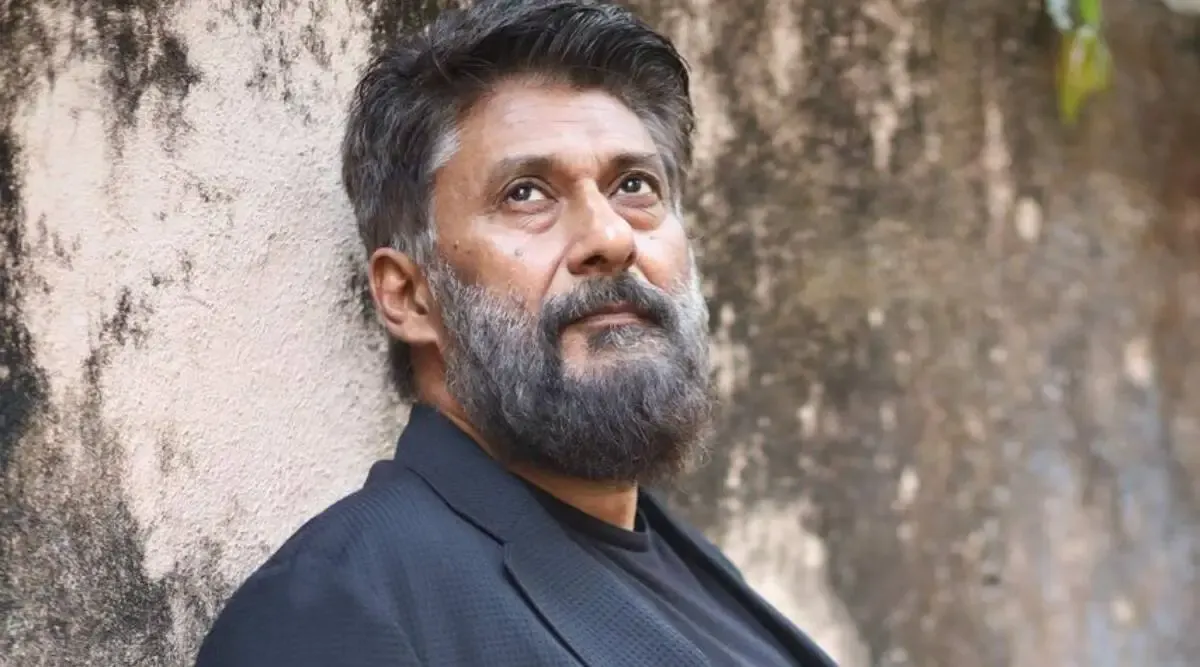 Vivek Agnihotri said in covid the world super power countries had left us  alone to die salil tripathi calls cheerleader-विवेक अग्निहोत्री बोले- कोविड  में दुनिया के सुपर पावर देशों ने हमें मरने