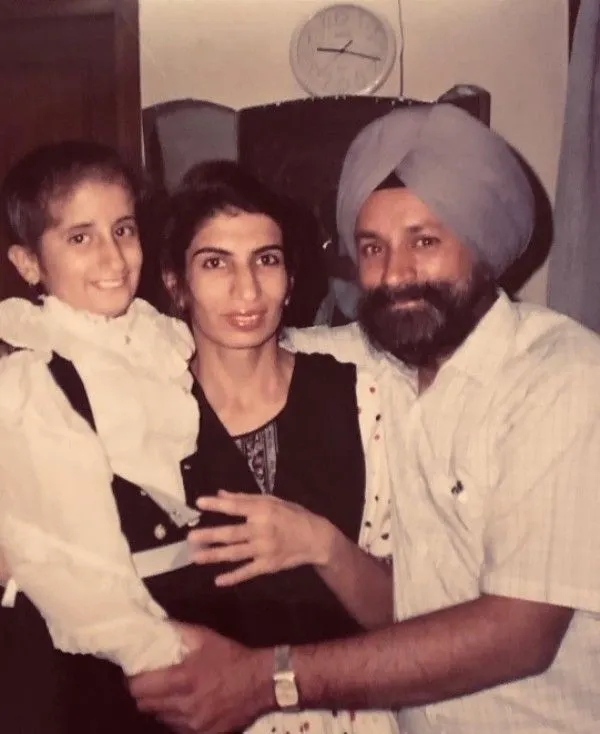 Guneet Monga Age, Husband, Family, Biography & More » StarsUnfolded