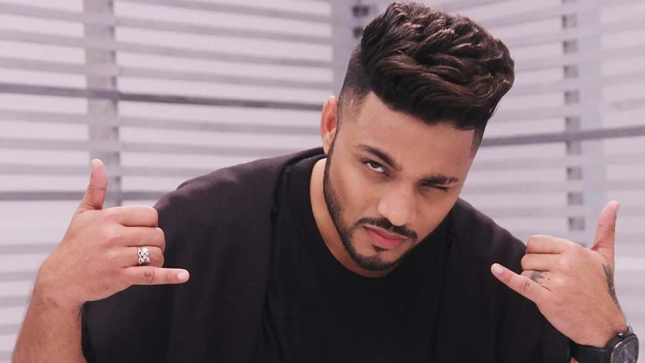 Exclusive: Raftaar, who plays music for people, has a very different choice of music, he said- Nowadays I listen to music that makes me sleep | Rapper Raftaar reveals his favourite music ...