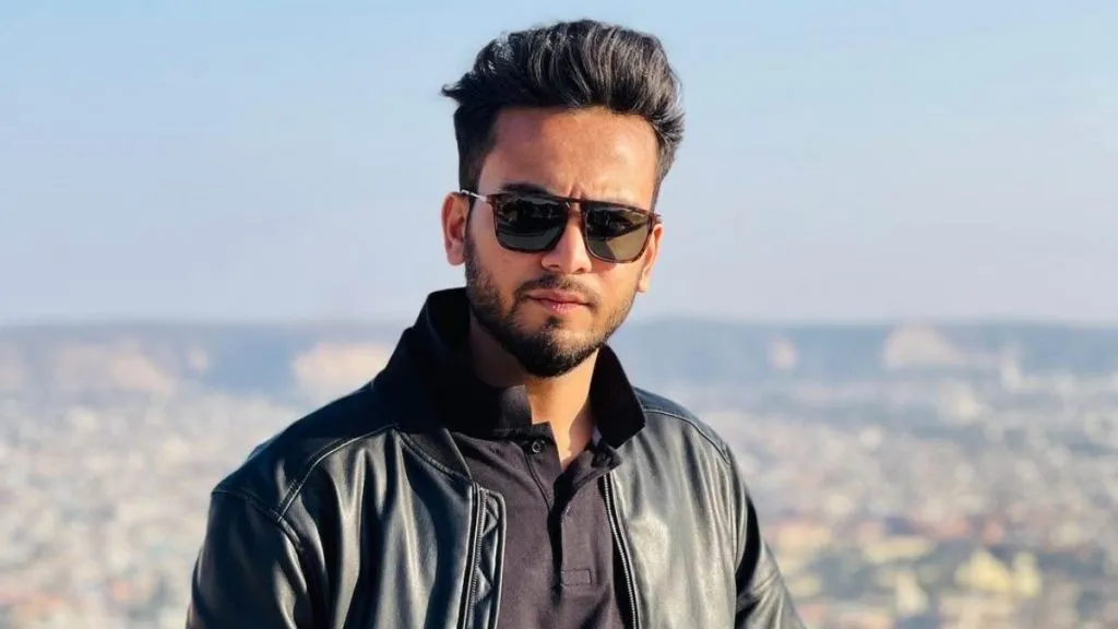 रेव पार्टी में इस्तेमाल होता था सांपों का जहर, एफएसएल रिपोर्ट से चौंकाने  वाला खुलासा; कसेगा शिकंजा - 4PM News