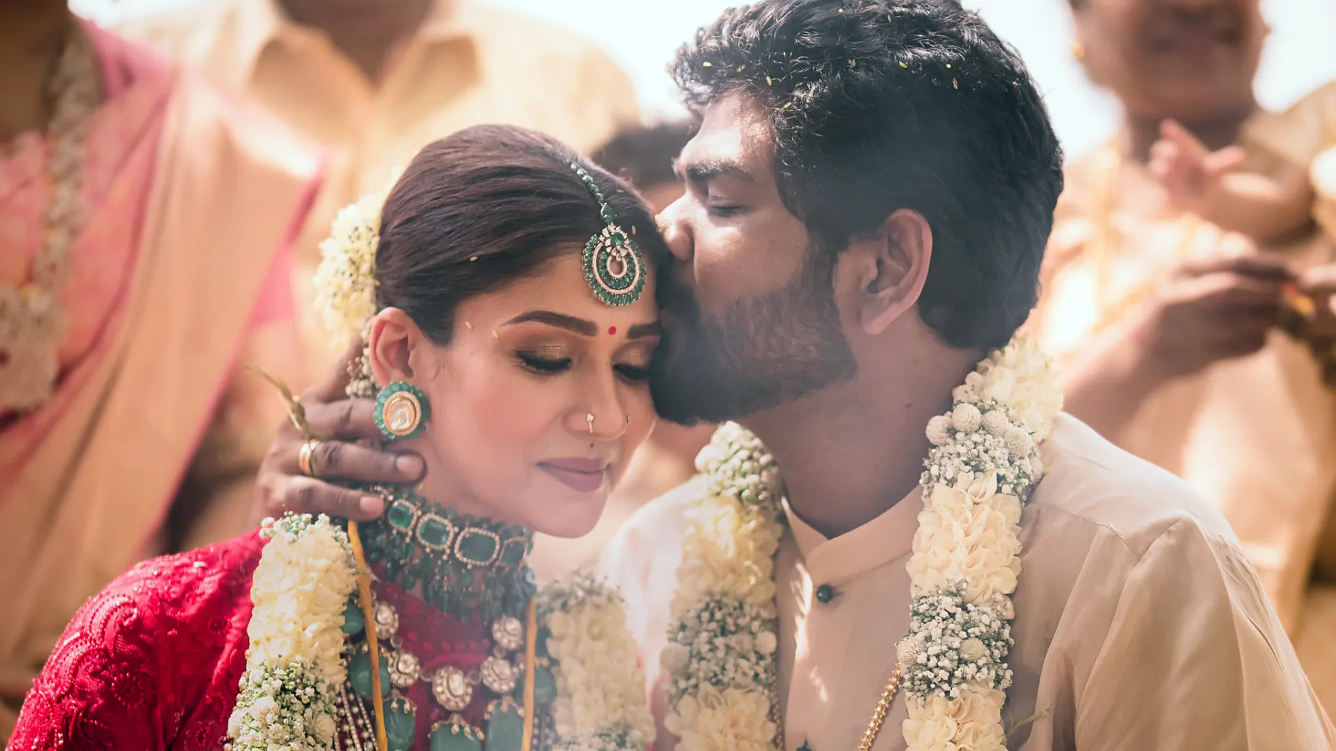 Nayanthara Shares A Cozy Family Pic From Vacation To Dismiss Divorce  Rumours With Vignesh Shivan - NewsX World
