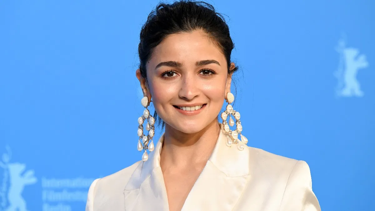 Alia Bhatt International Women's Day पर पोस्ट कर हुईं ट्रोल, वजह सुन आपको  भी लगेगा झटका - Alia Bhatt Trolled For Her Womens Day Post