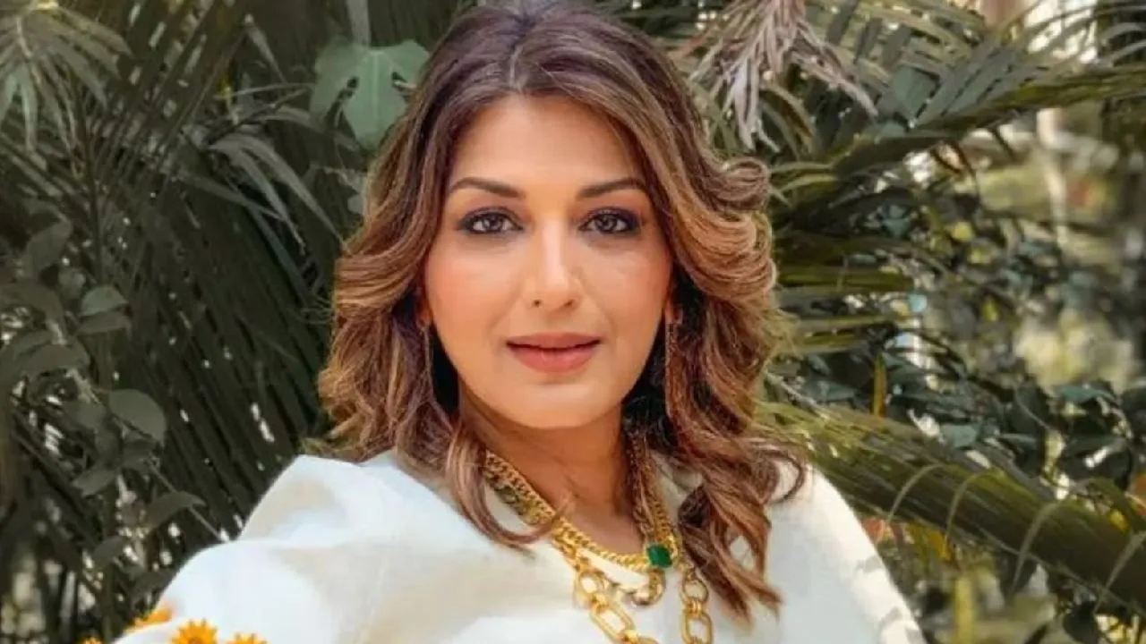 अफेअरच्या चर्चांवर अखेर सोनाली बेंद्रे झाली व्यक्त; म्हणाली.. - Marathi  News | Sonali Bendre opens up on her link up rumours in the 90s here is  what she said | TV9 Marathi