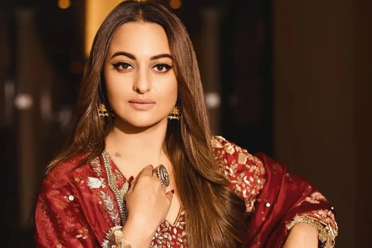 Sonakshi Sinha कई बार विवादों का हिस्सा रह चुकी हैं हिस्सा